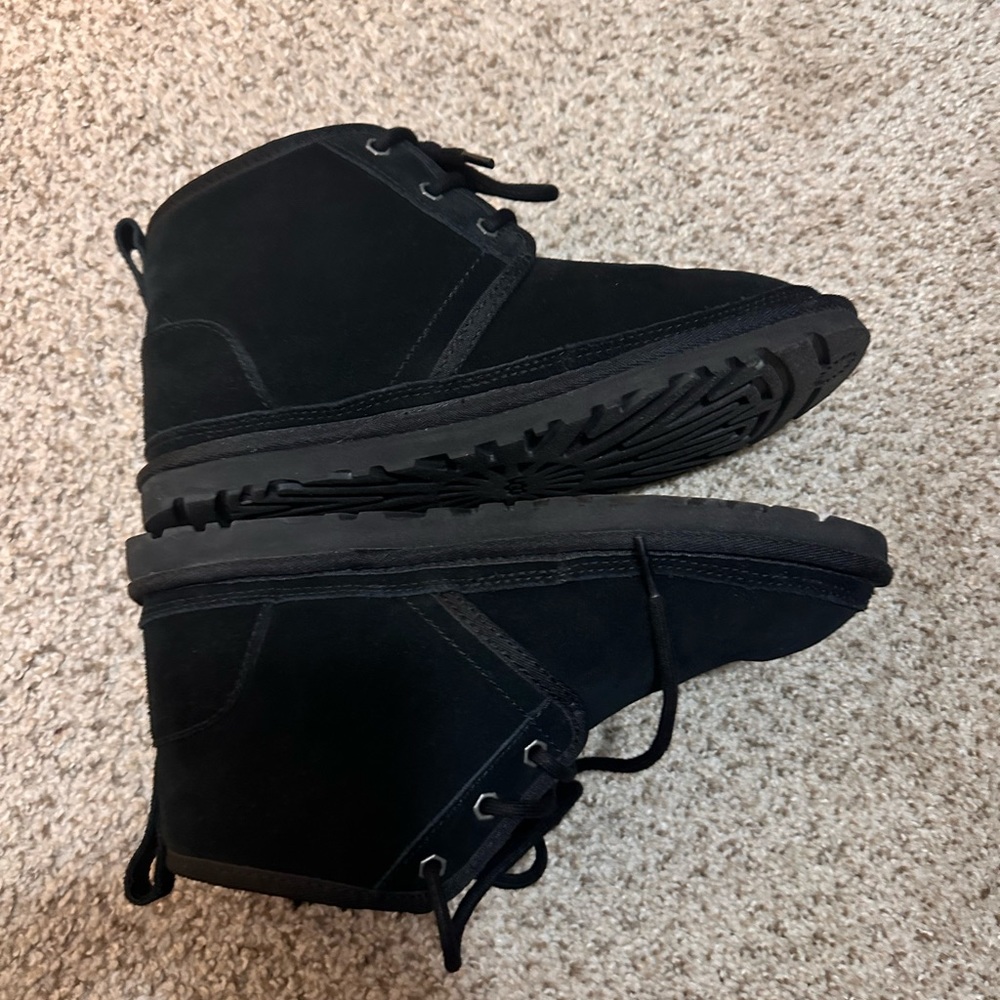Neumel uggs - Picture 4 of 8